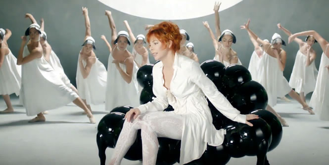 Mylene Farmer - Lonely Lisa