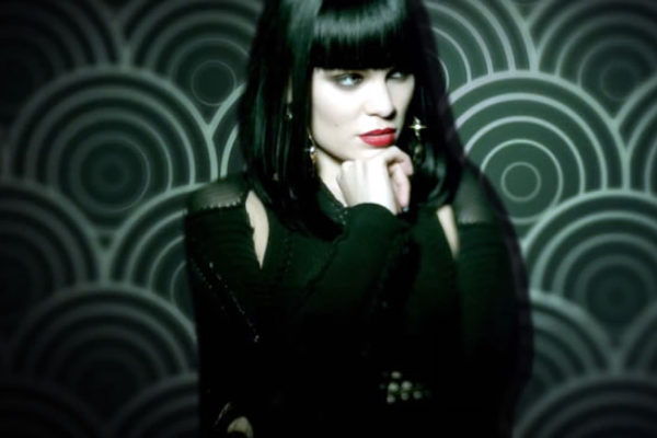 Jessie J - Domino