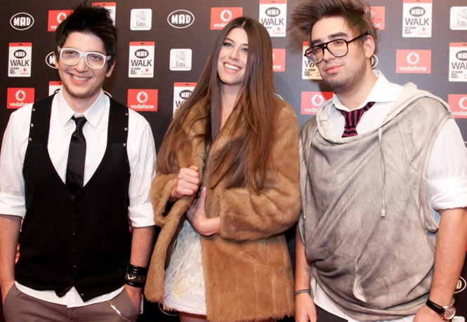 Playmen featuring Demy - Fallin'