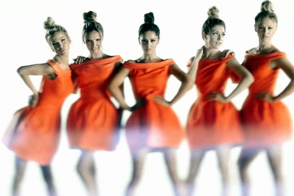 Girls Aloud has released "Something New", a new single and a new video